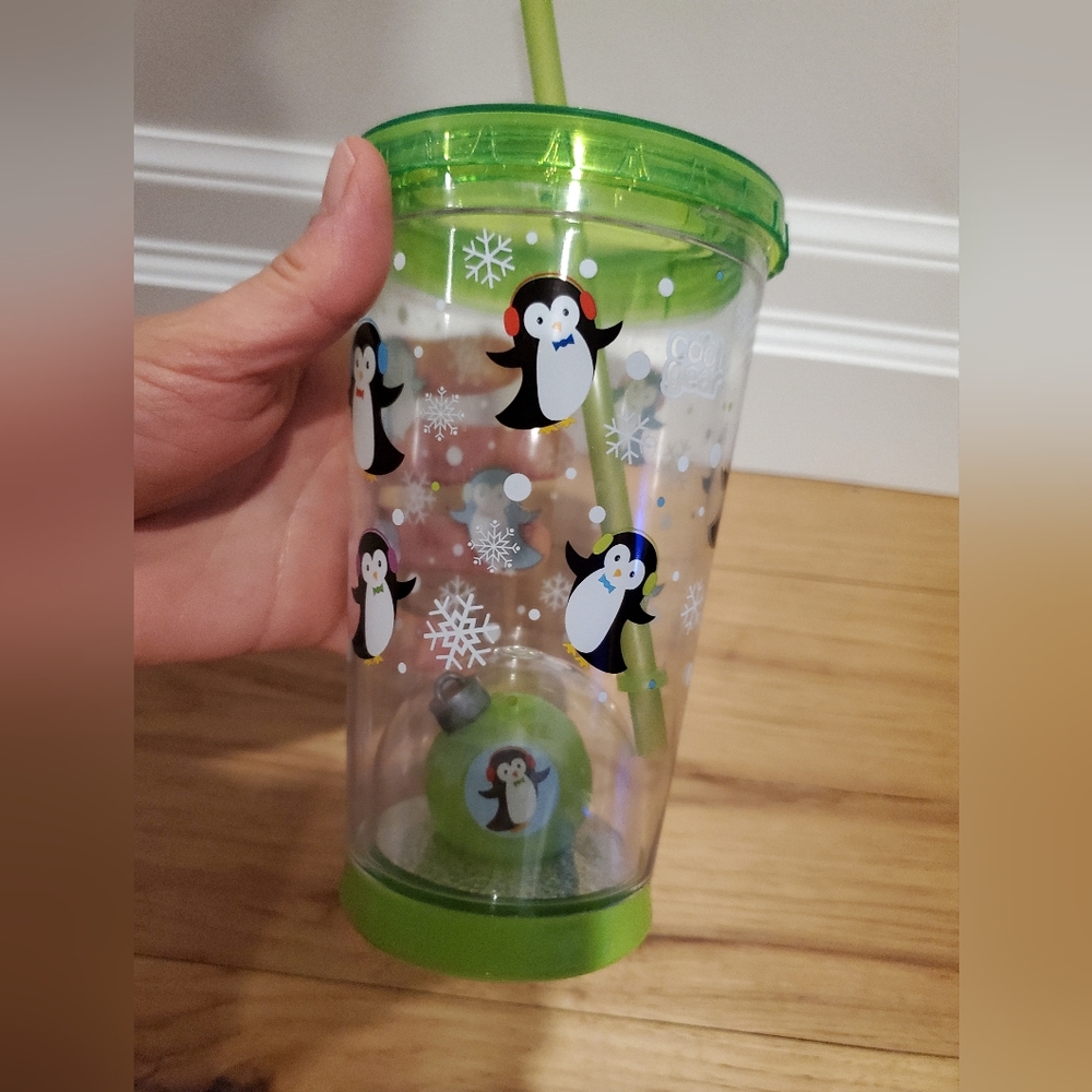 Never used light up penguin tumbler with straw